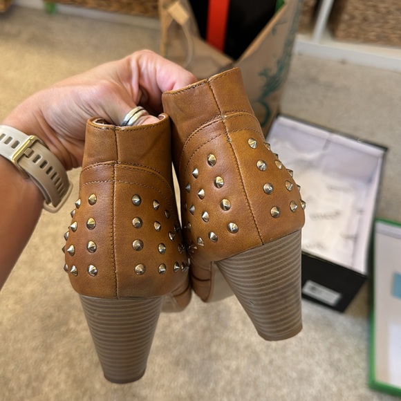 Camel Bucco booties, 9 - Picture 2 of 6